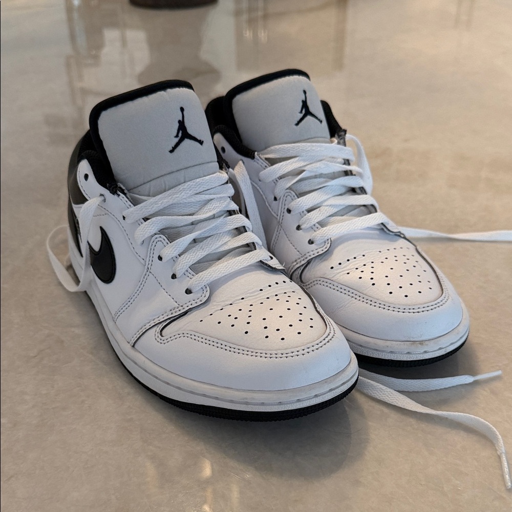 Jordan Sneakers